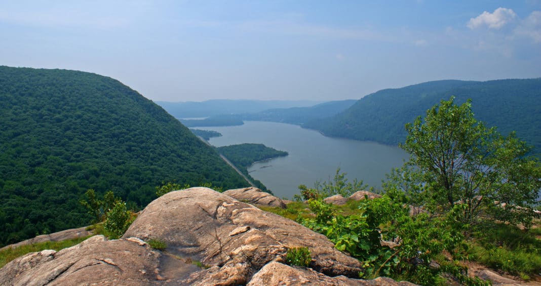 beacon, ny - Outdoors Exploring