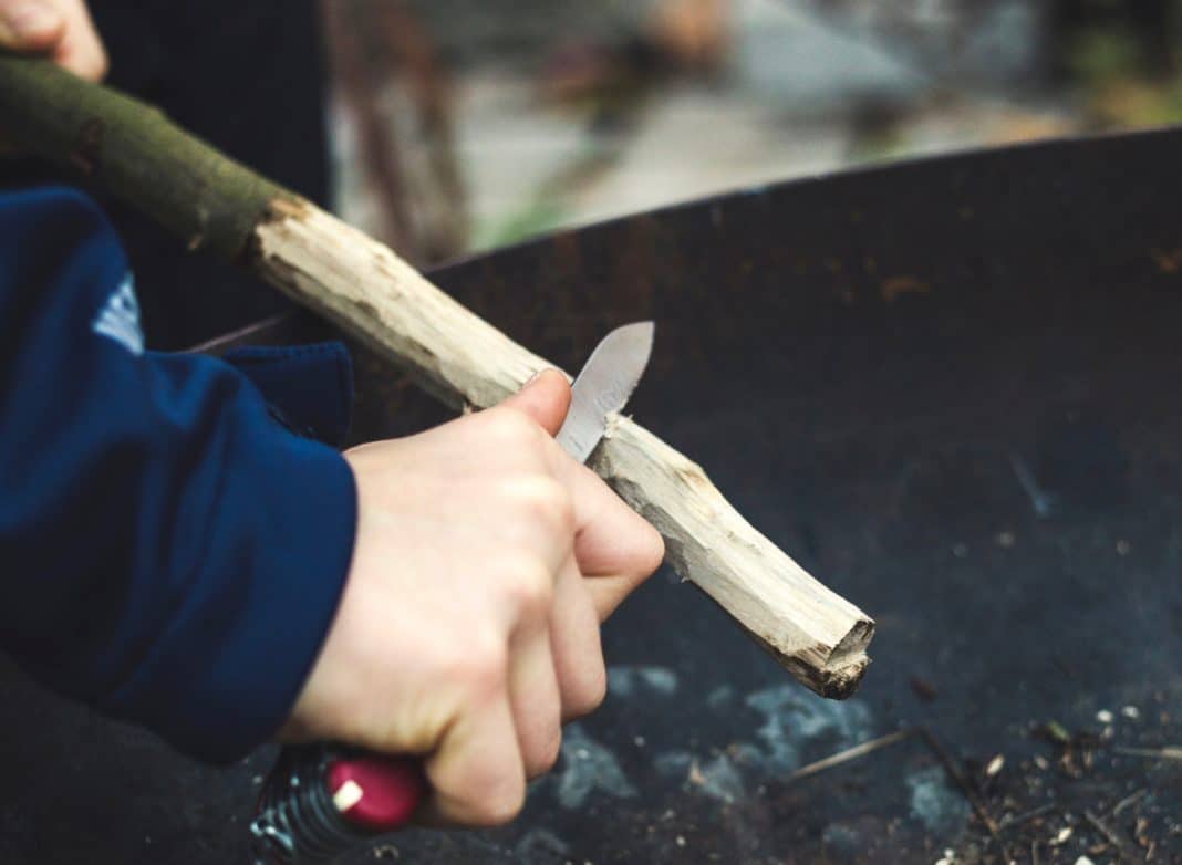 camping checklist - Pocket Knife