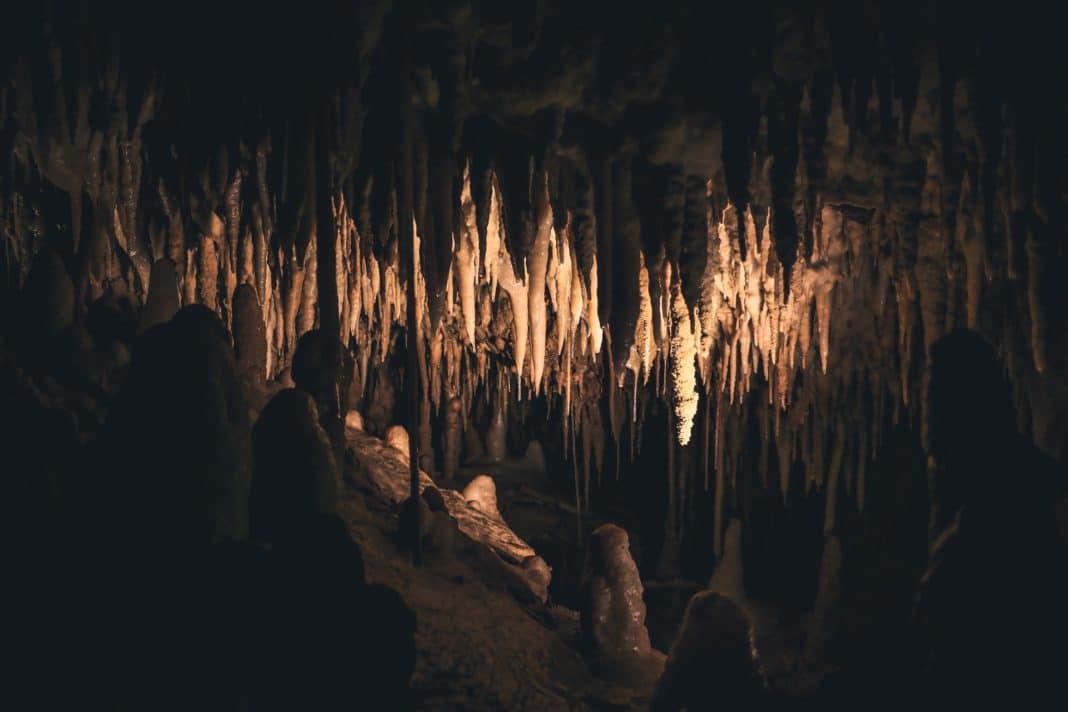 Montreal - ancient age cave 