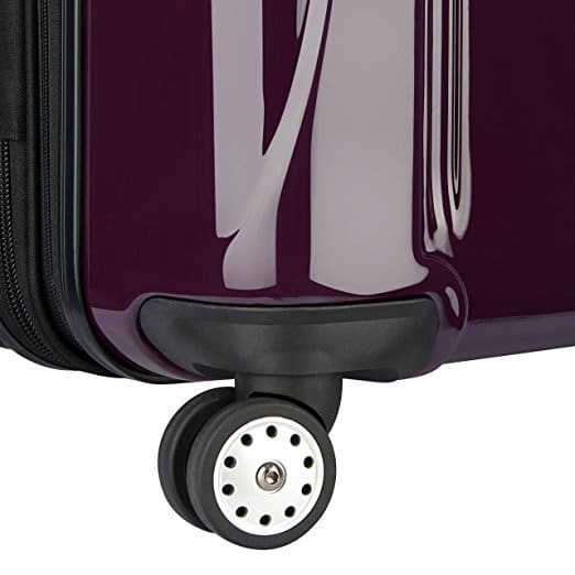 delsey helium aero 29 expandable spinner trolley