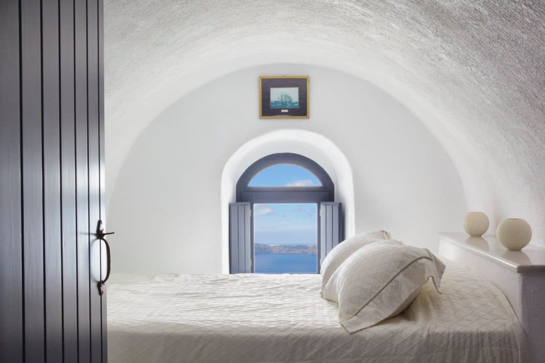 hotels in santorini - Homeric Poems