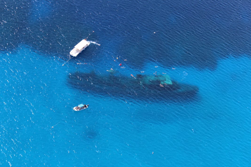 the cayman islands - USS Kittiwake