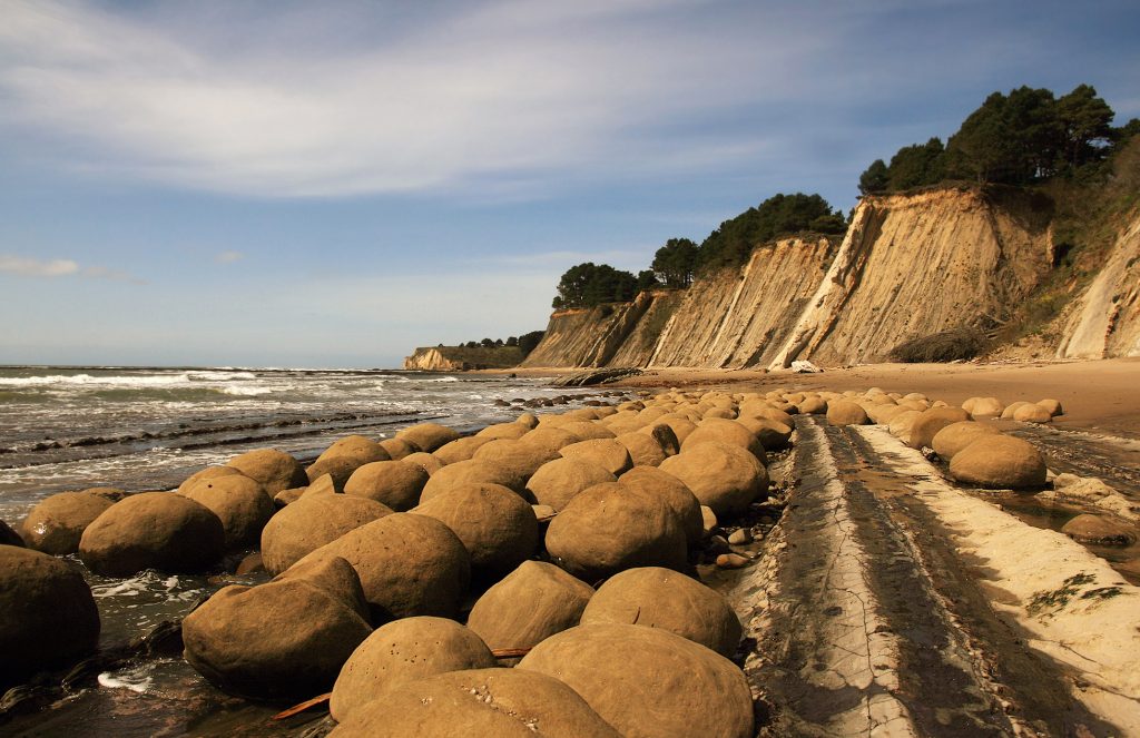 california road trip - Bowling Ball Beach