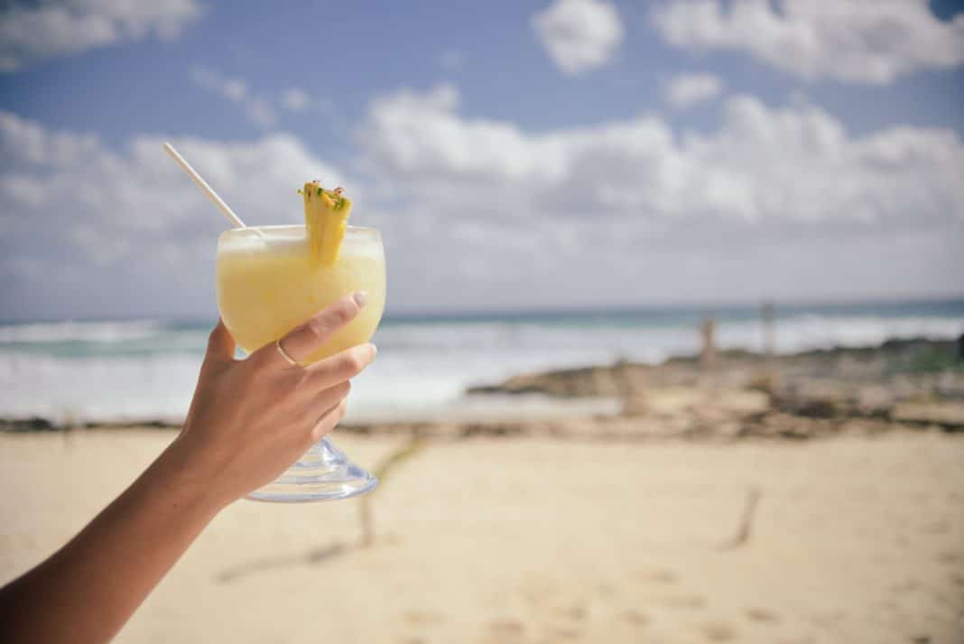 things to do in aruba - Island Drinks