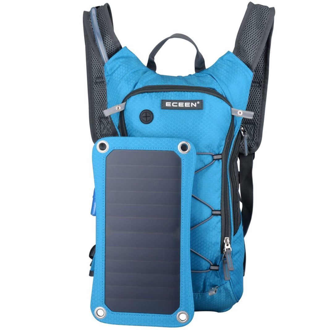 smart backpack - water for long hike