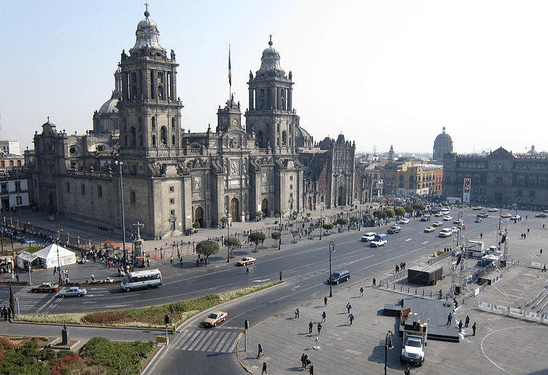 things to do in Mexico City - Zócalo