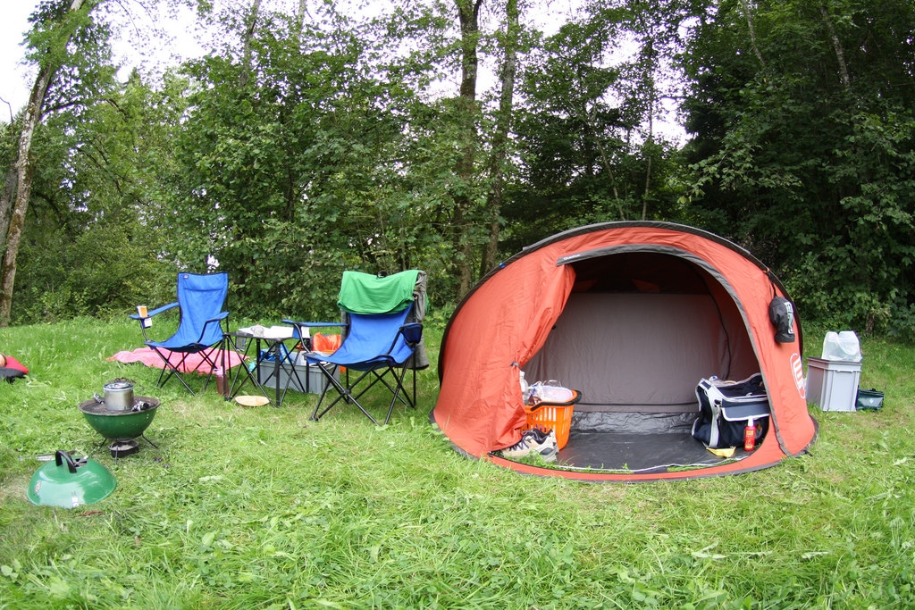 types of tents - Pop Up