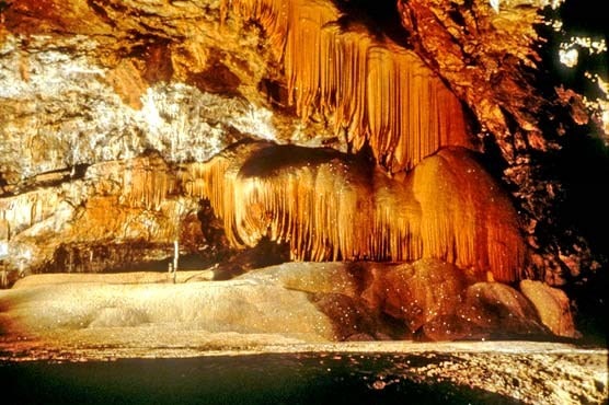 places to visit in ohio - King Crystal Caverns