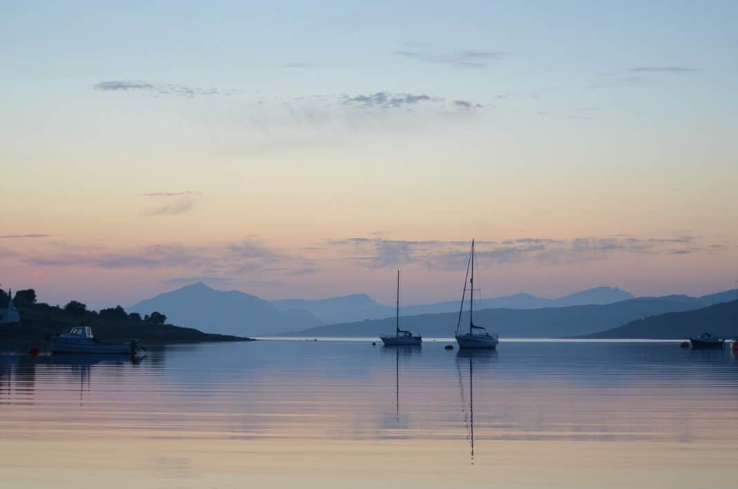 things to do in scotland - Loch Ness Lake