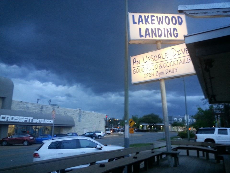 dive bar - Lakewood Landing