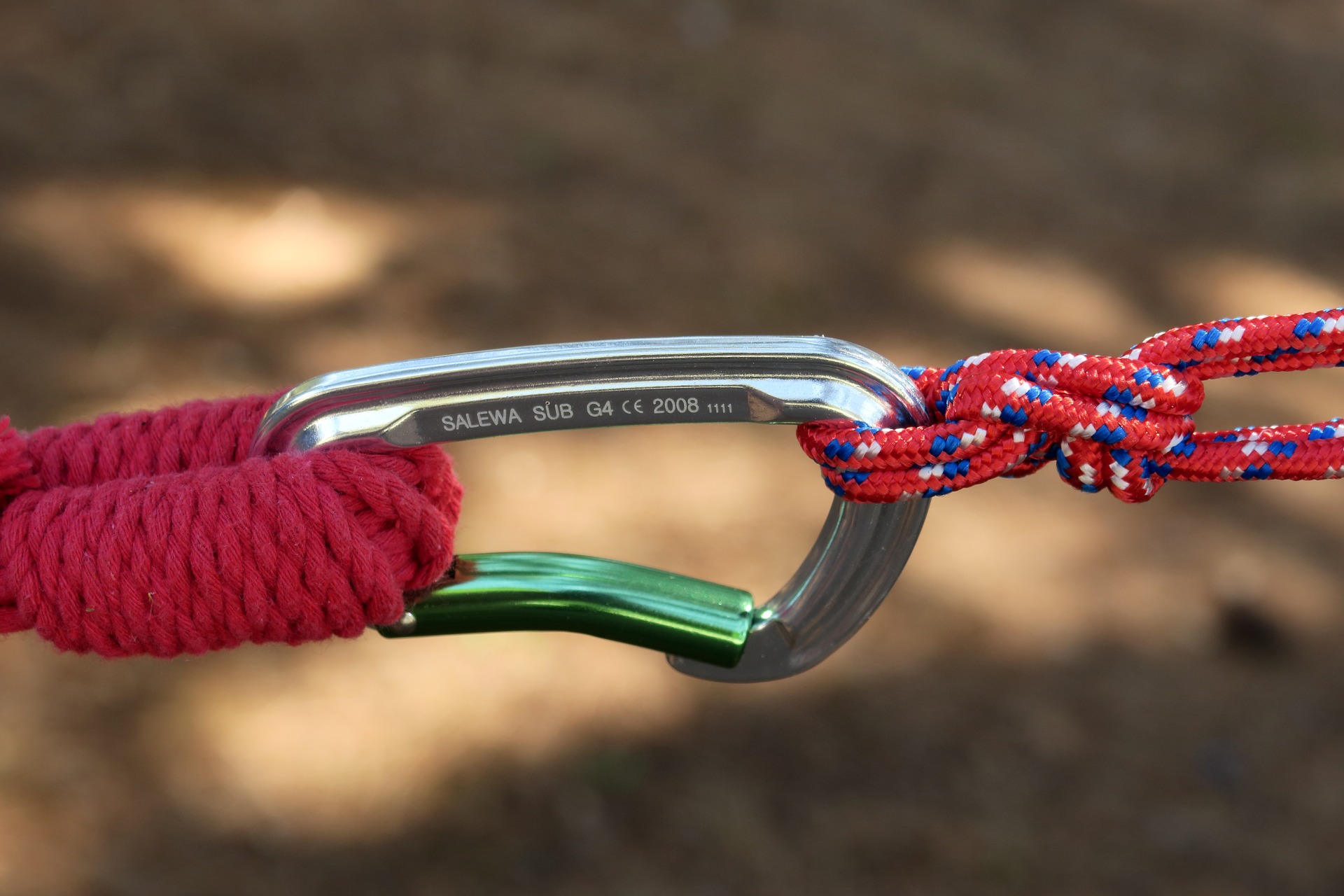 how to hang a hammock - Use the right straps