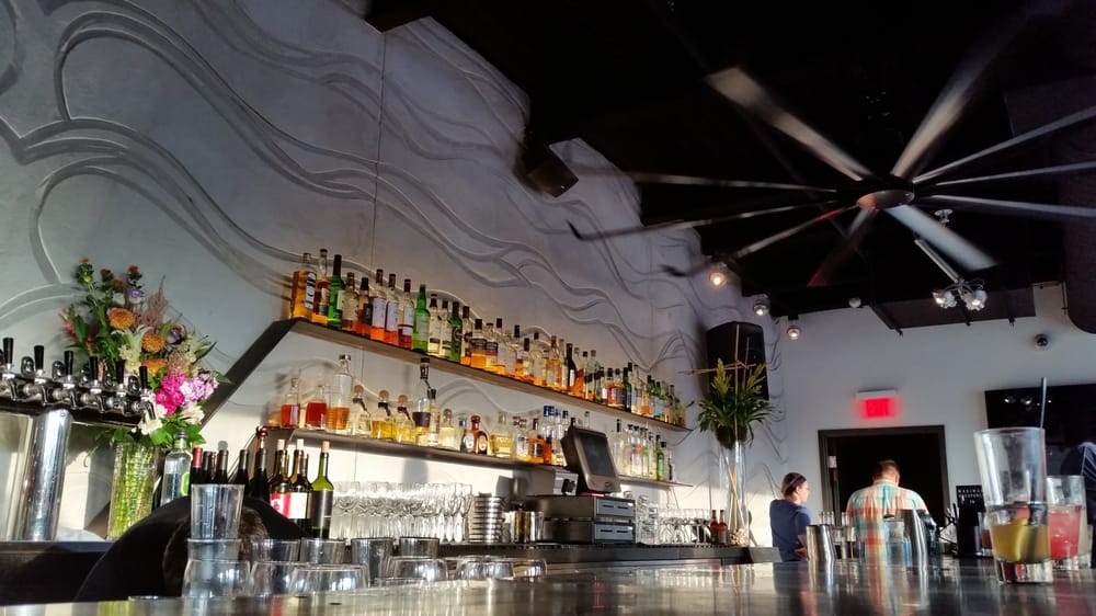 best bars in philadelphia - Stratus Rooftop Lounge