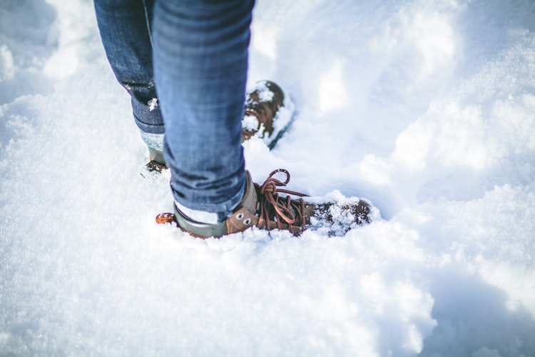 best snow boots for snowshoeing