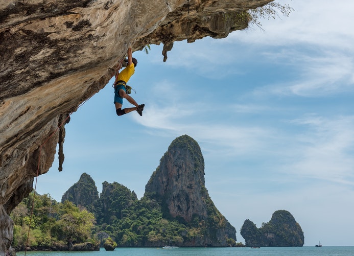 Bouldering vs Rock Climbing: What’s the Difference?