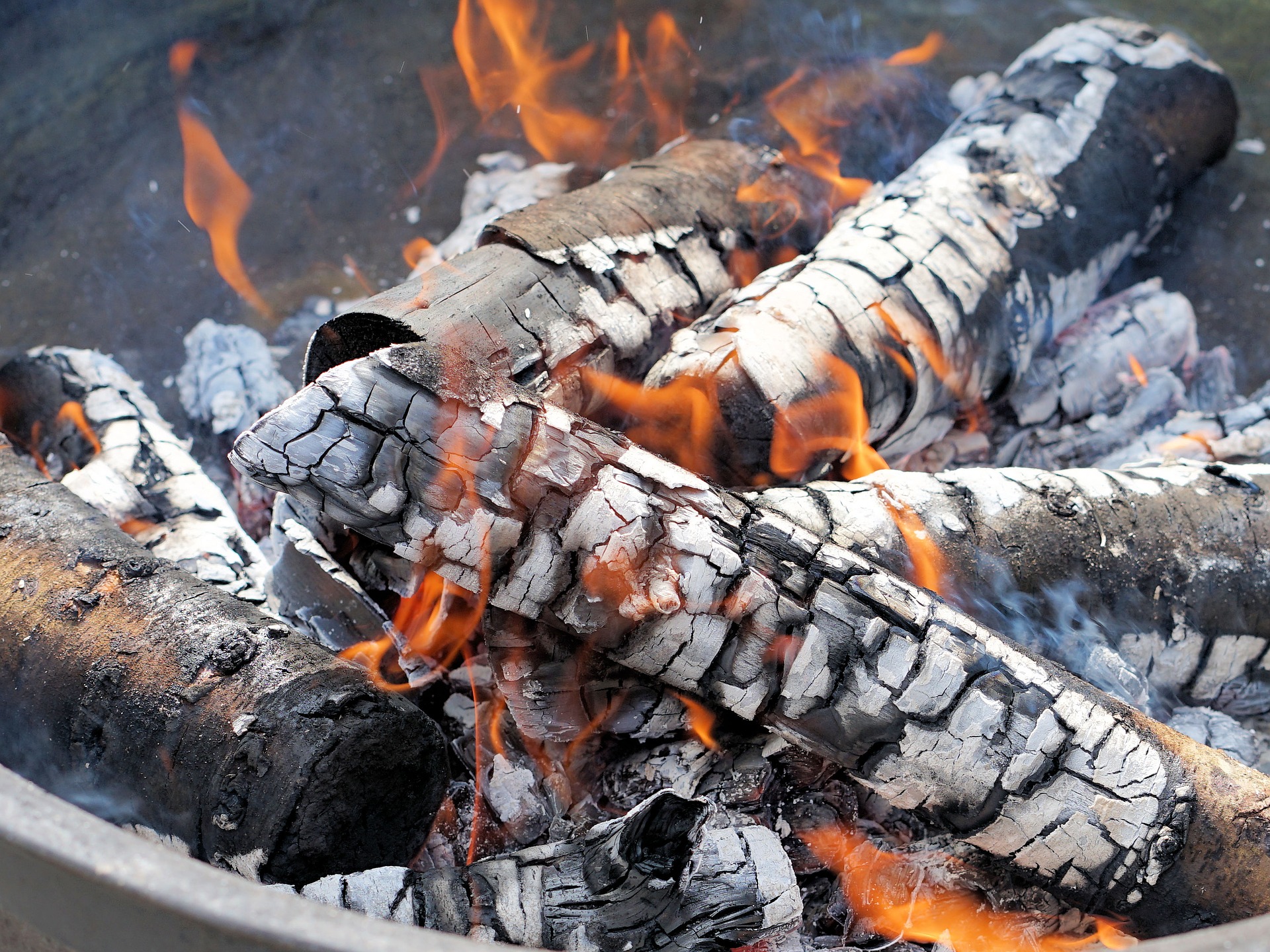 How To Filter Water - Use Charcoal