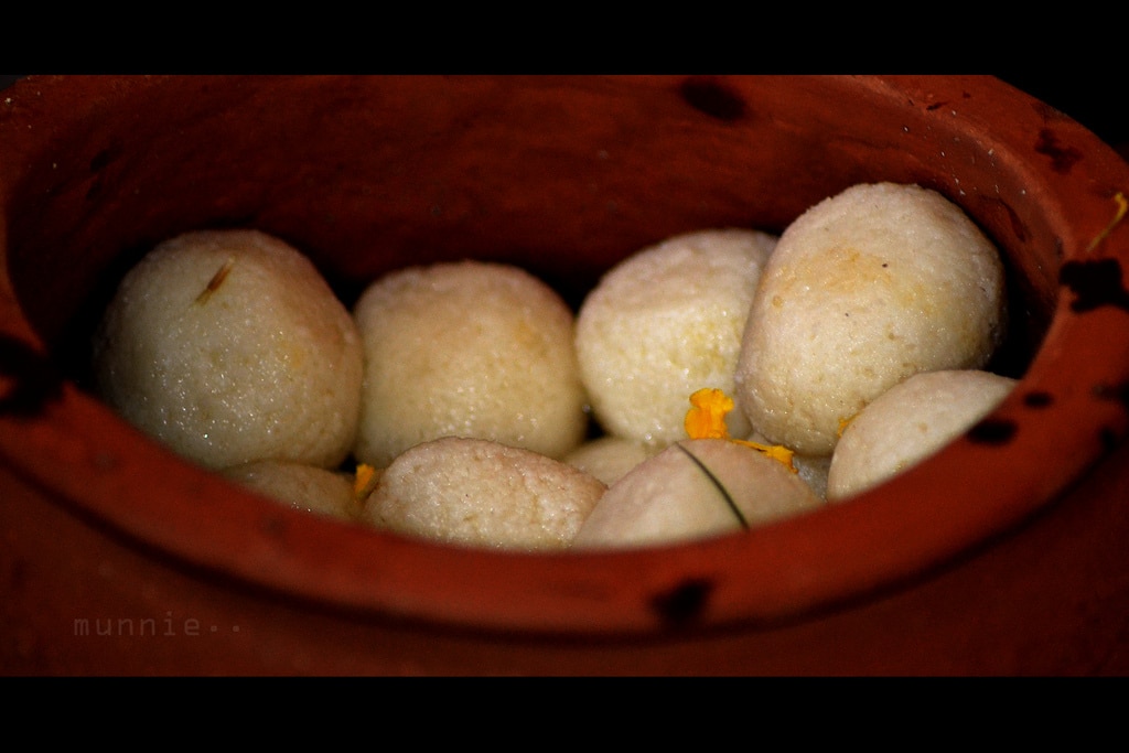 Indian desserts - Rasgulla/Rasgolla