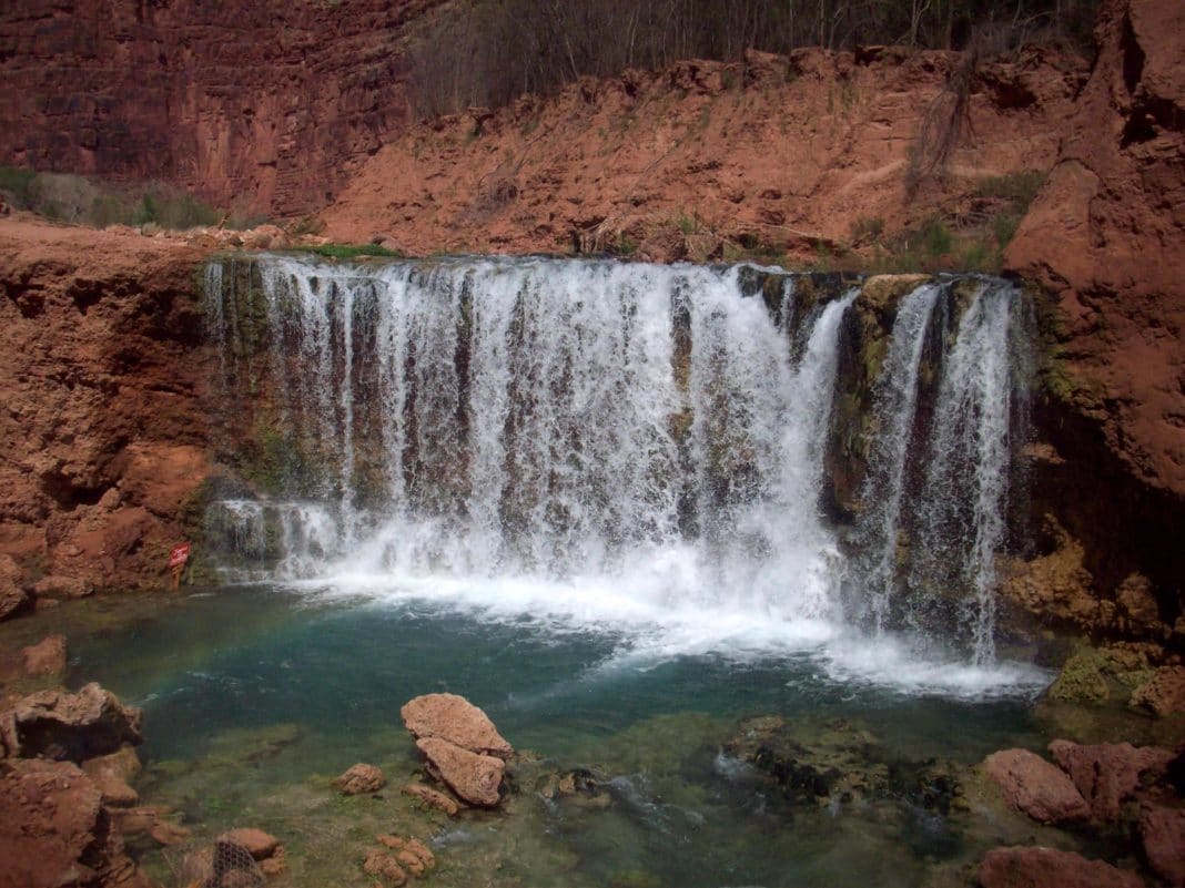 havasupai waterfalls - Lil Najavo Falls and Rock Falls