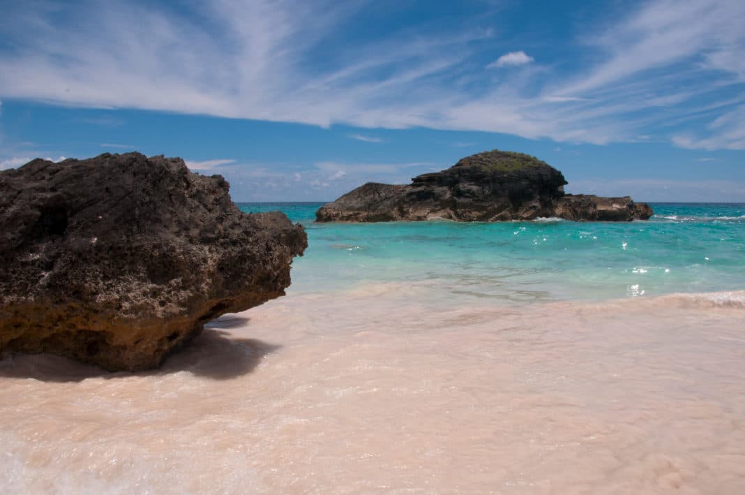 things to do in Bermuda - Pink Sand Beaches 