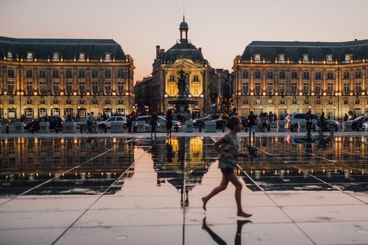 best places to travel alone - Bordeaux, France