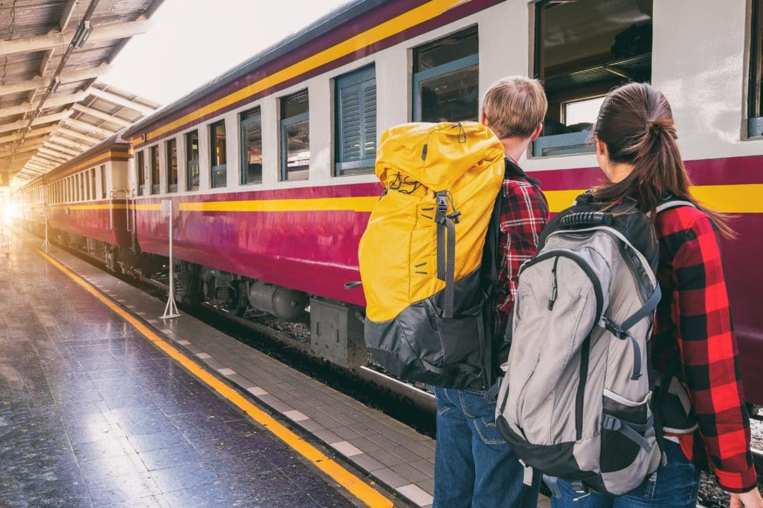 travel by train - Check your bags