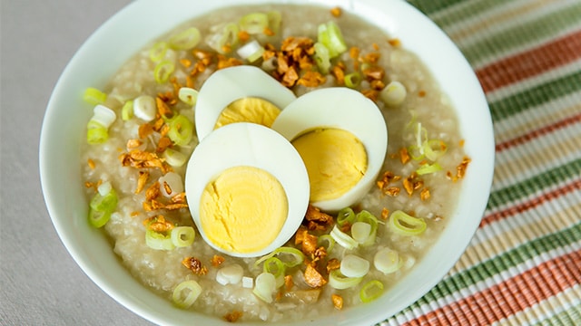 filipino street food - Lugaw