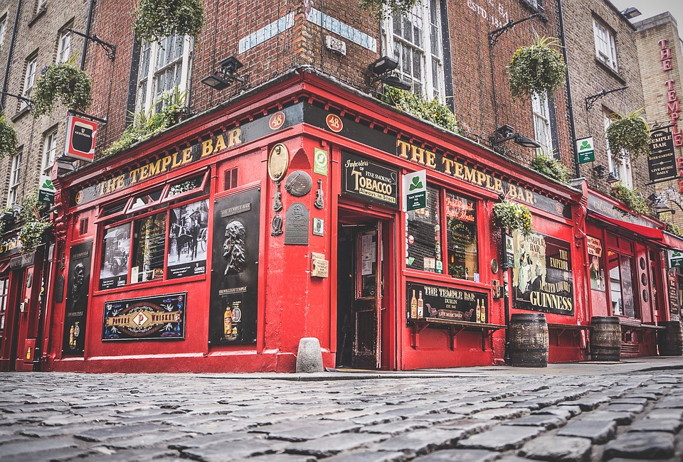 best time to visit Ireland - Crowd