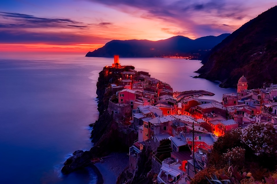 where to stay in Cinque Terre - Vernazza