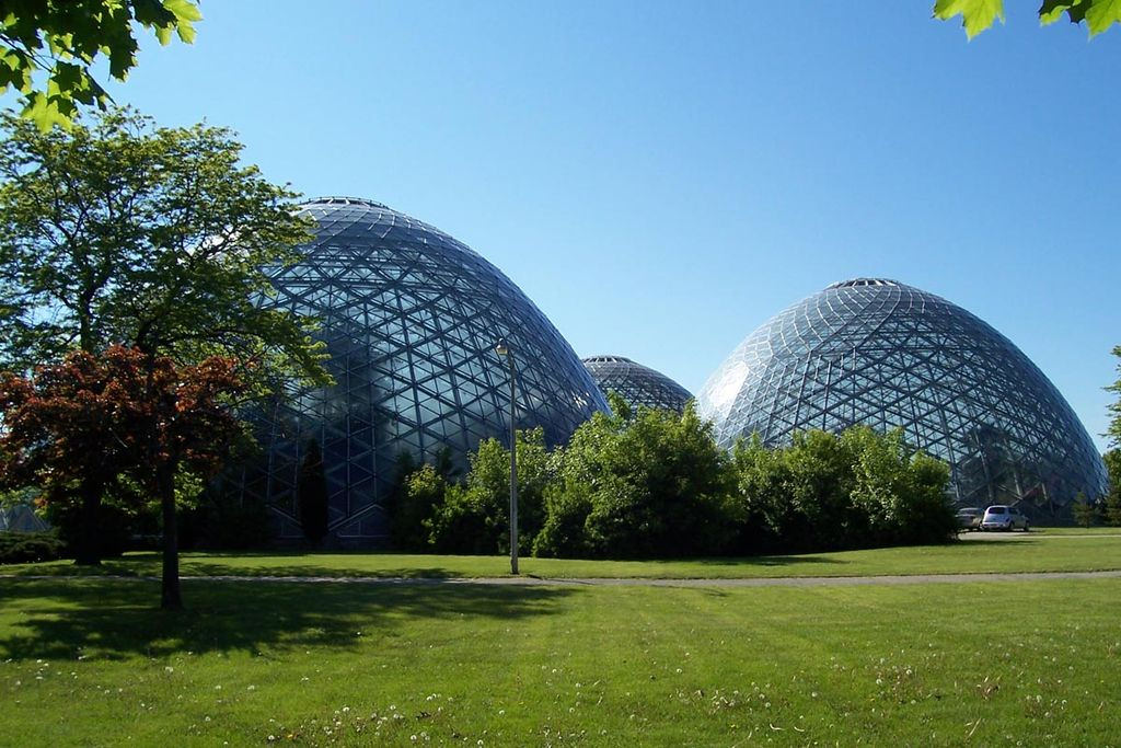 free things to do in milwaukee - The Domes