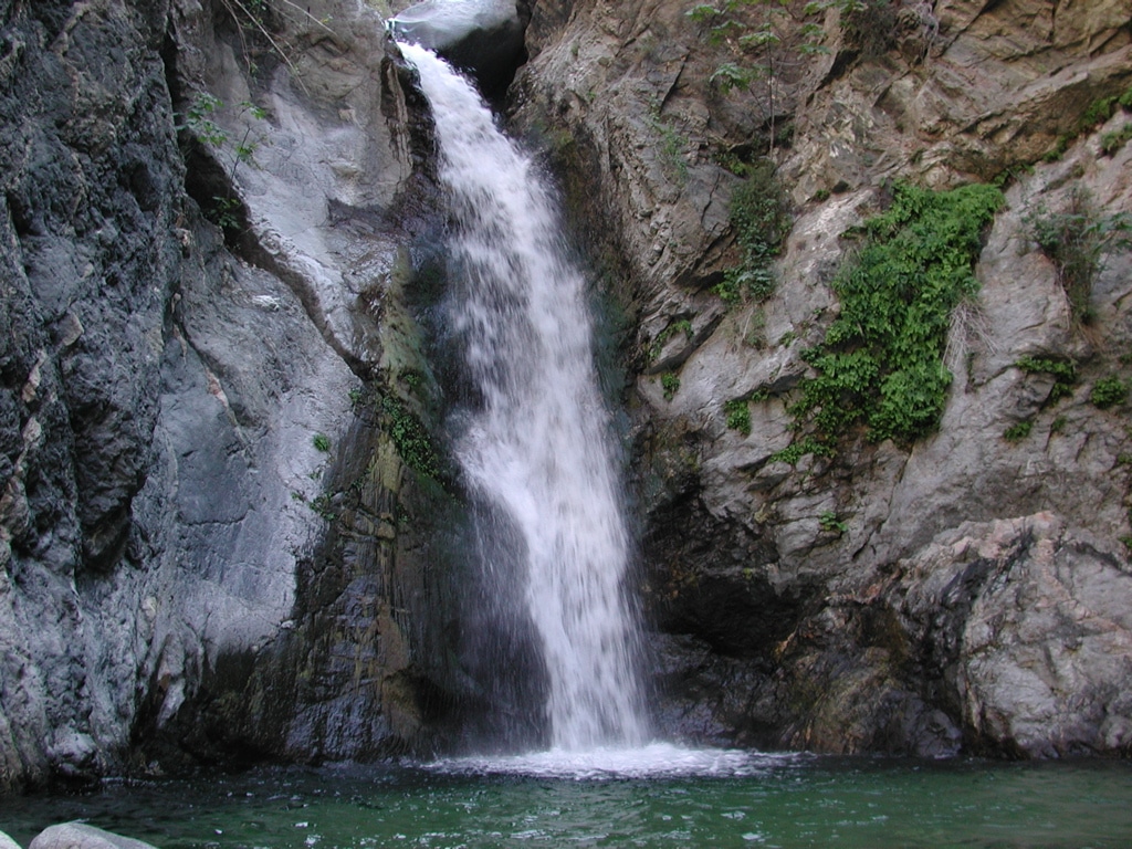 best hikes in southern california - Eaton Falls