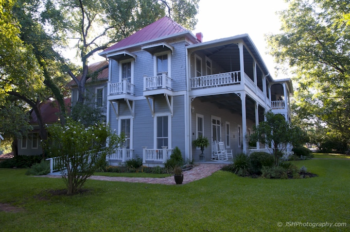 resorts in texas - The Antlers Inn