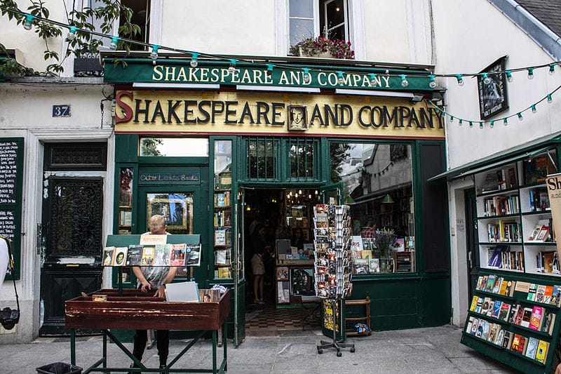 coolest coffee shops around the world - Shakespeare and Company, Paris, France