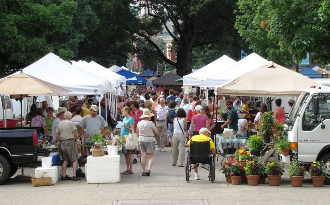 things to do in Knoxville - Farmers Market