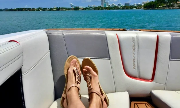 Lake Austin Boat Tour – Daytime Cruise