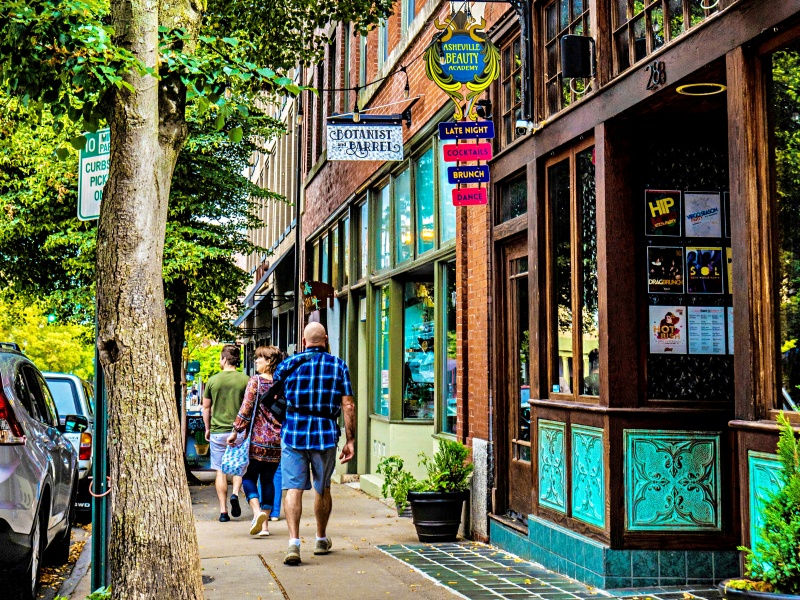Electric Bike Tour of Historic Downtown Asheville – Guided Ride